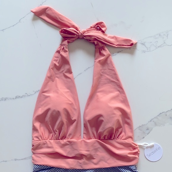 Seaselfie Halter Deep V-neck One Piece Swimwear - Picture 5 of 9